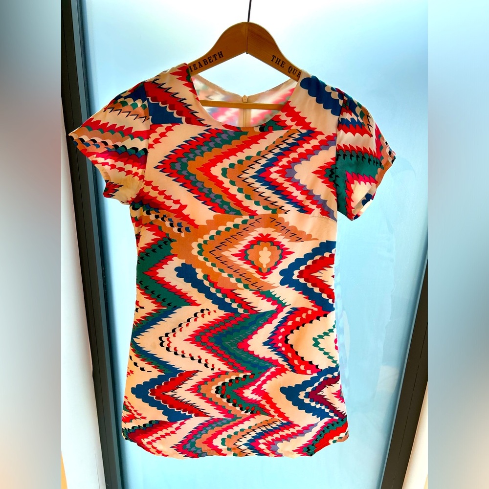 Funky patern retro dress designed in Portugal size XS